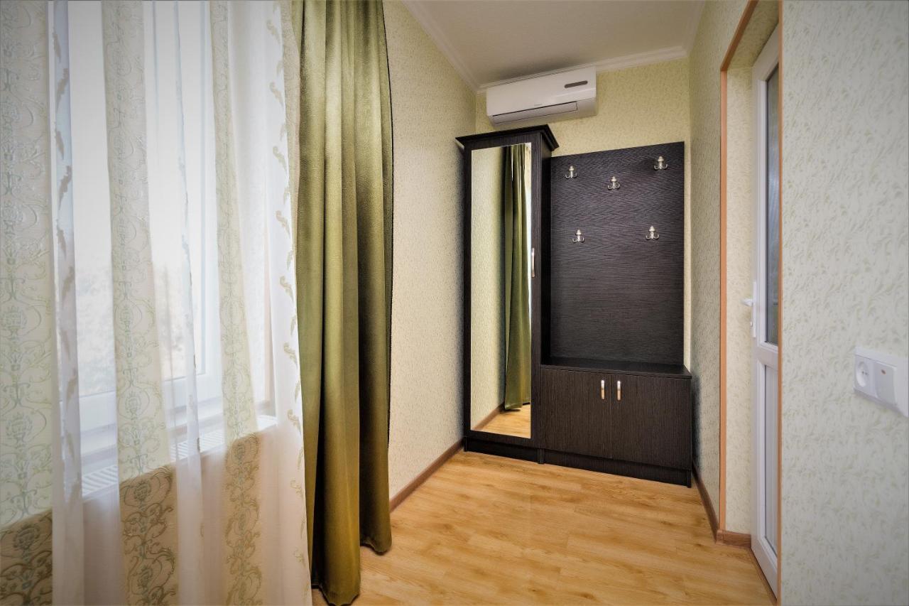 Tinikos Guest House Telavi Exteriör bild